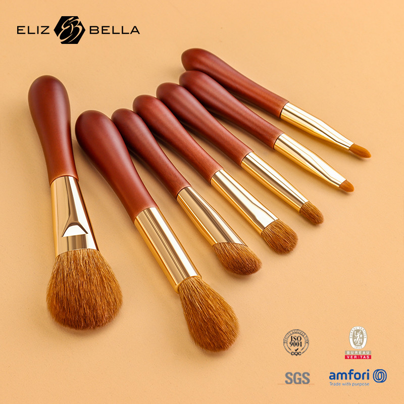 OEM / ODM Design speciale a manico corto, spazzole di trucco con capelli sintetici, disegno di etichetta privata / logo Benvenuti