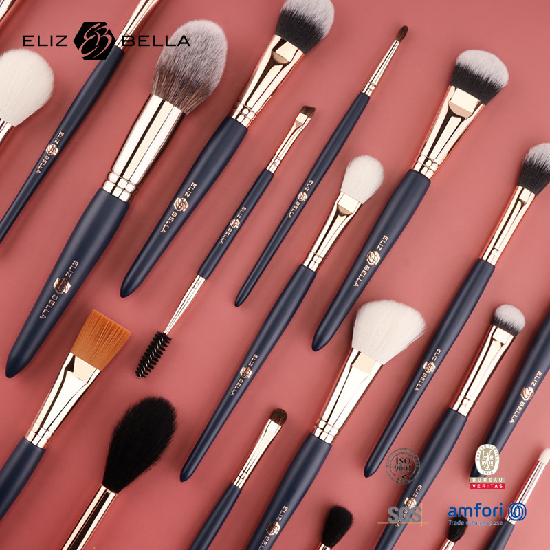 Al dettaglio 24pcs Borsa per trucco a manico in legno Set di spazzole cosmetiche