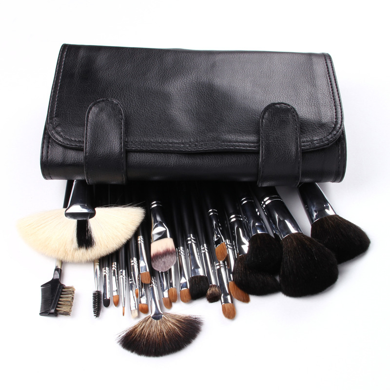 Set di spazzole per il trucco da viaggio più soffici e igienici Ideale per i ritocchi in movimento Capelli sintetici Nero/Colori personalizzati